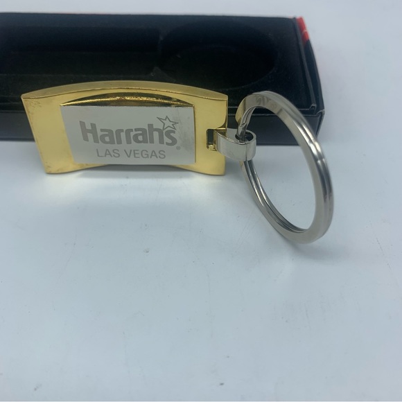 Vintage Harrah’s Las Vegas Money Clip Key Chain Attractive Gold and Silver Tone - Picture 4 of 8